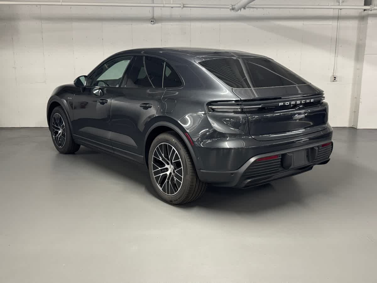 new 2025 Porsche Macan car