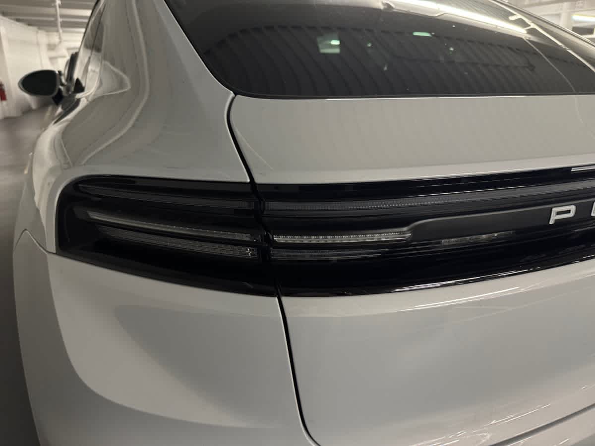 new 2025 Porsche Macan car