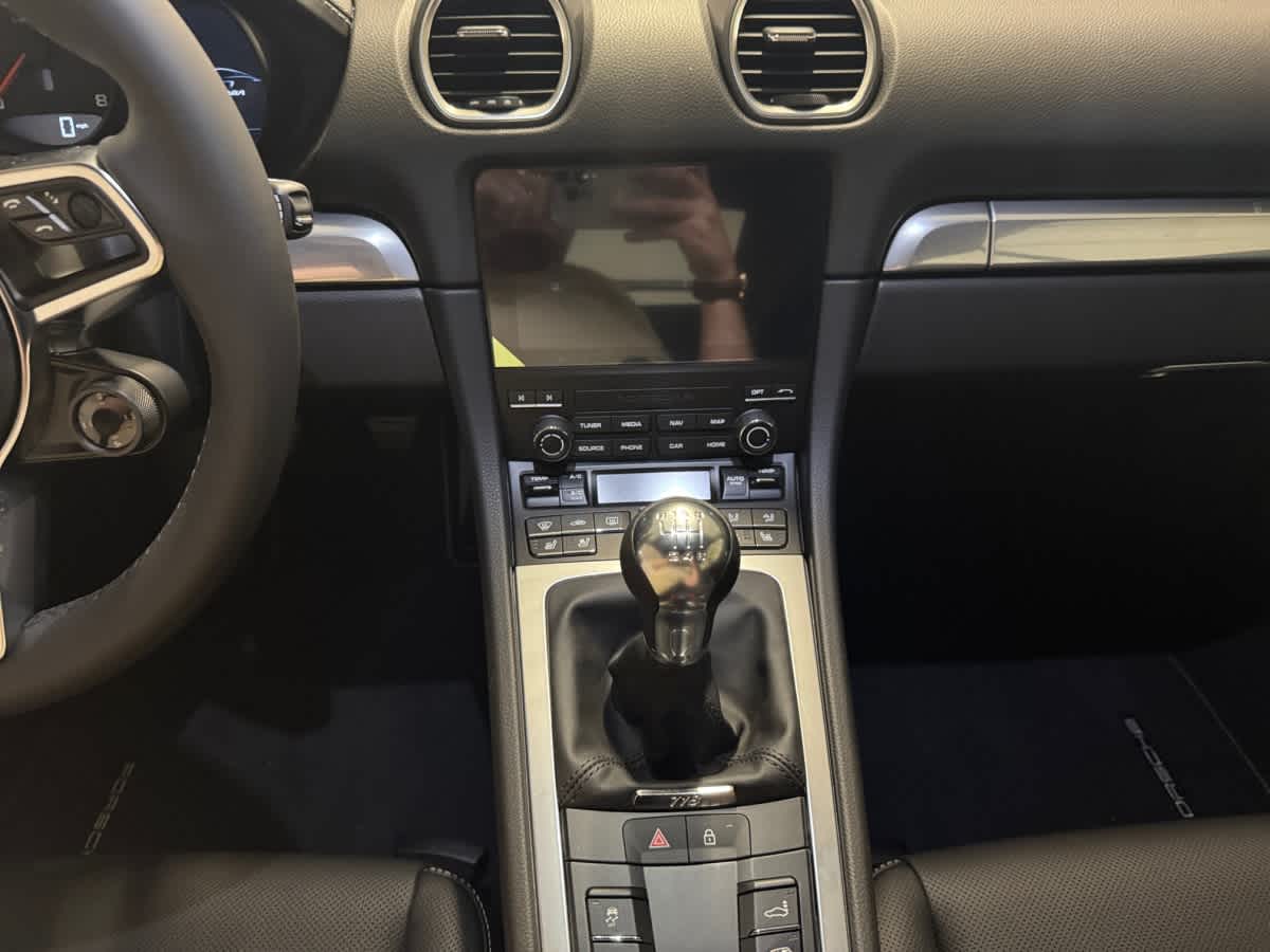 new 2025 Porsche 718 Cayman car