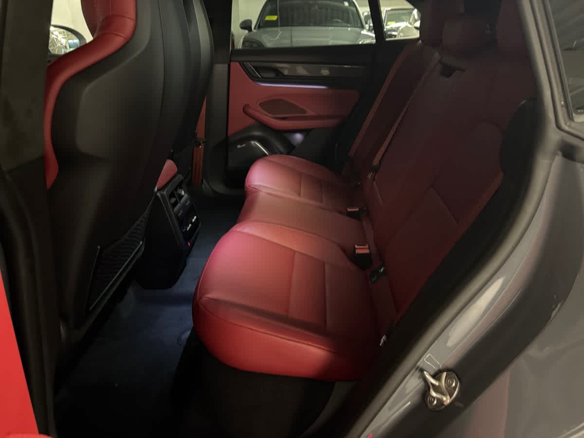 new 2025 Porsche Macan car