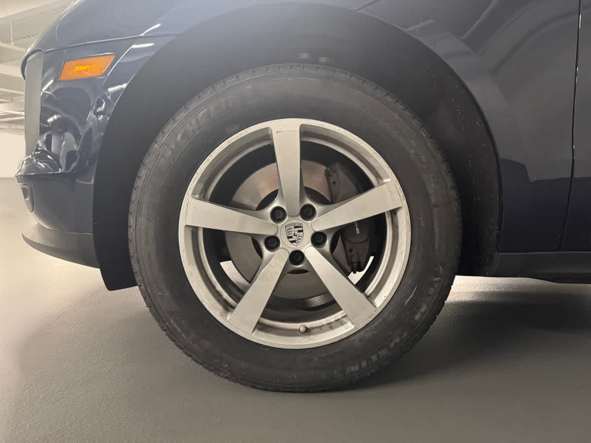 used 2020 Porsche Macan car, priced at $39,998
