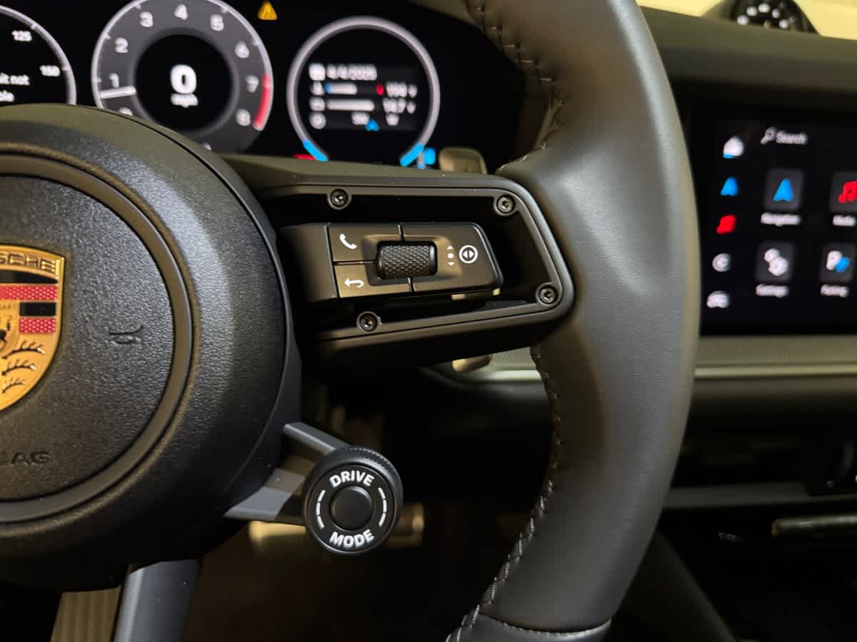 new 2025 Porsche Cayenne car