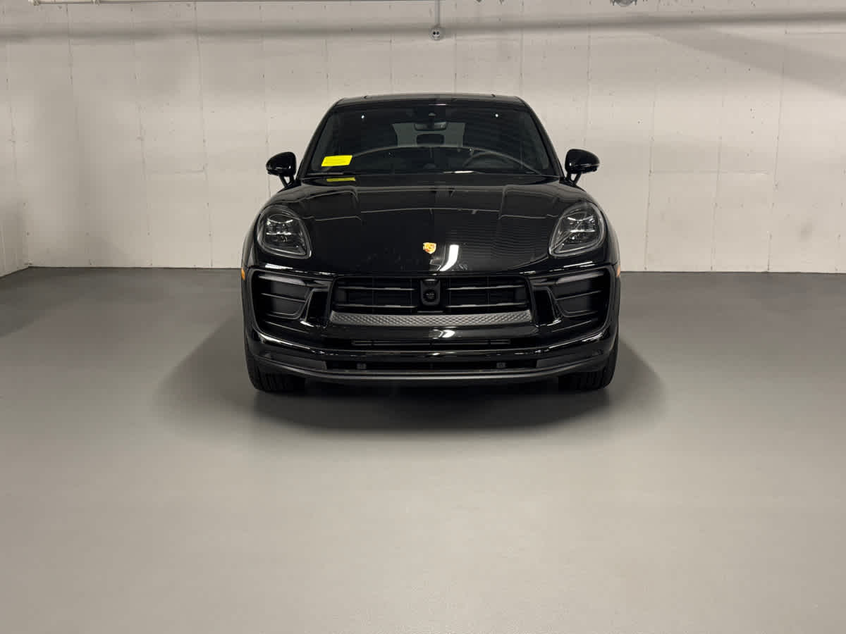new 2025 Porsche Macan car