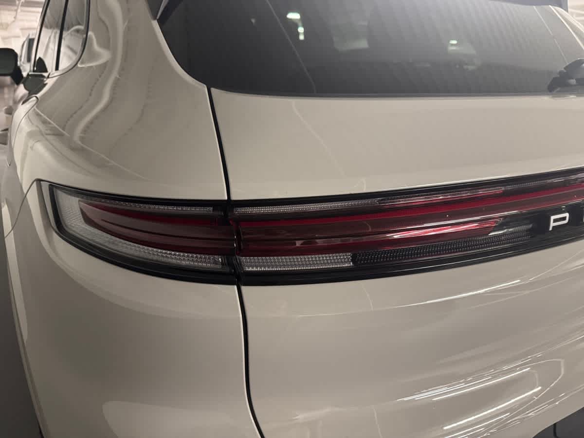 new 2025 Porsche Cayenne car
