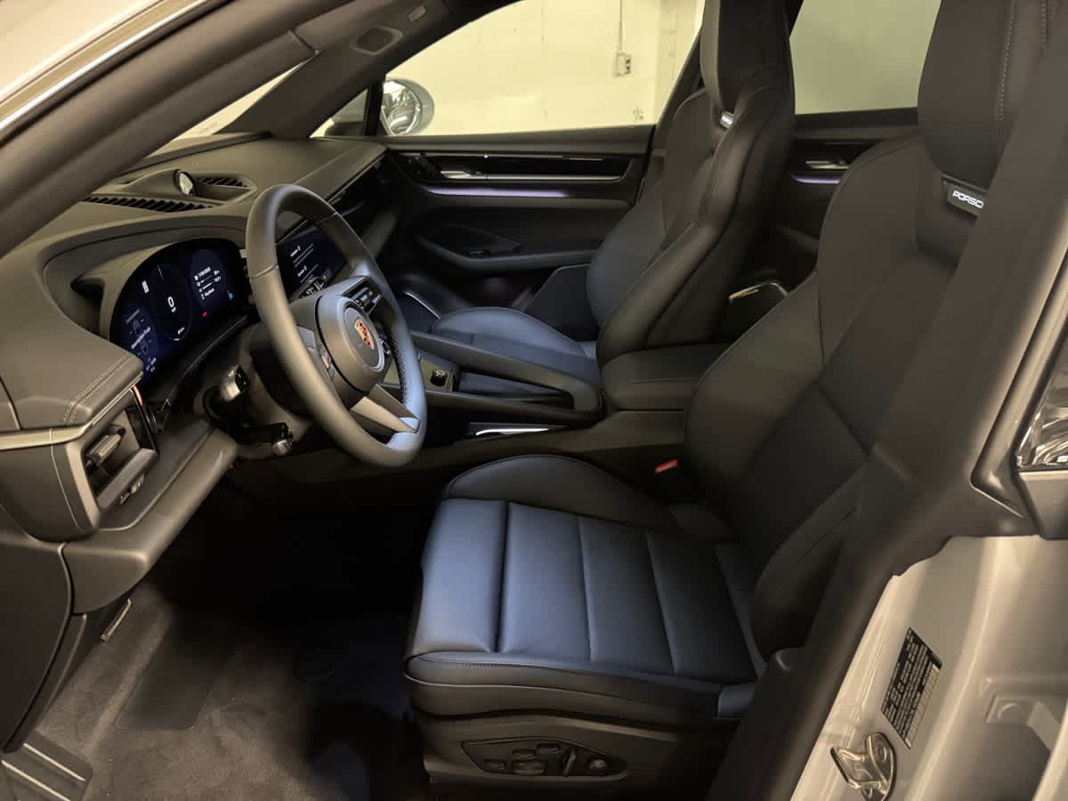 new 2025 Porsche Macan car