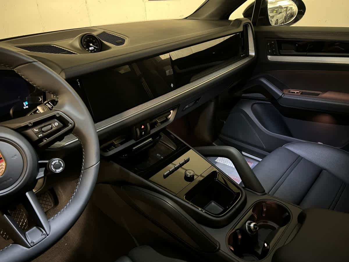 new 2026 Porsche Cayenne car