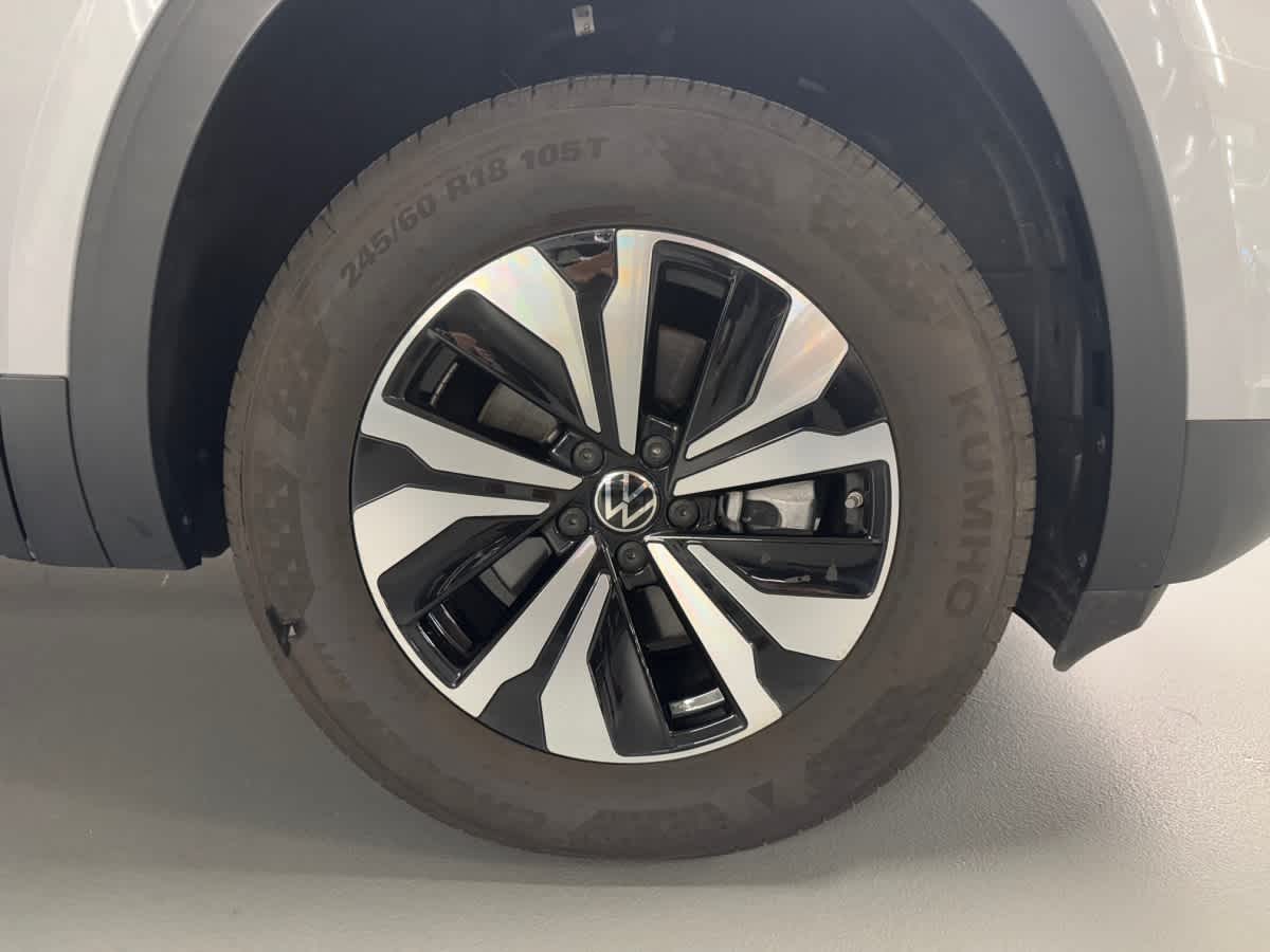 used 2024 Volkswagen Atlas car, priced at $35,497