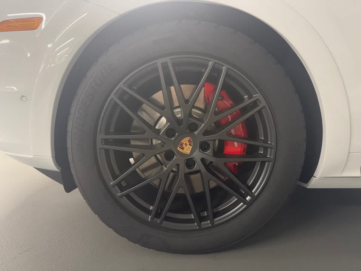 new 2026 Porsche Cayenne car