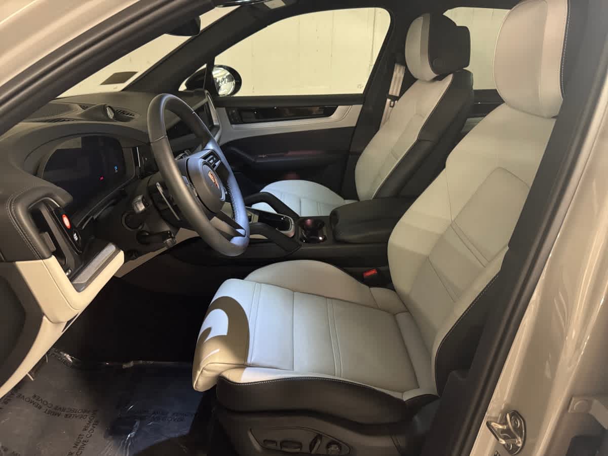 new 2025 Porsche Cayenne car