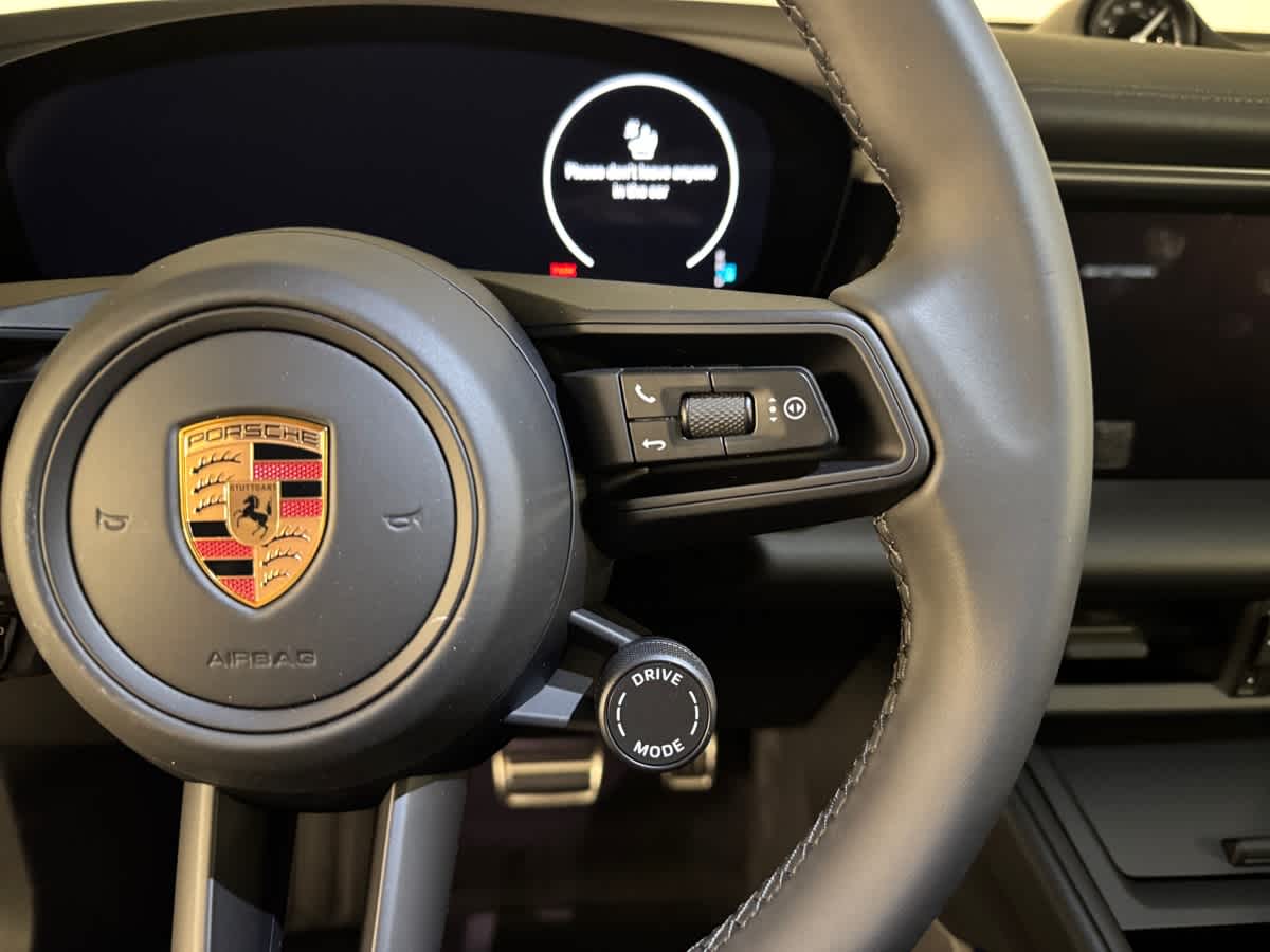 new 2025 Porsche Macan car