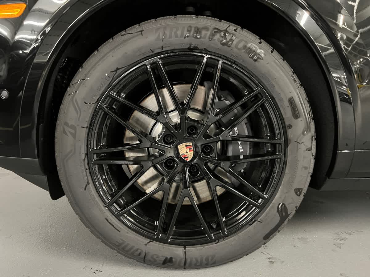 new 2026 Porsche Cayenne car
