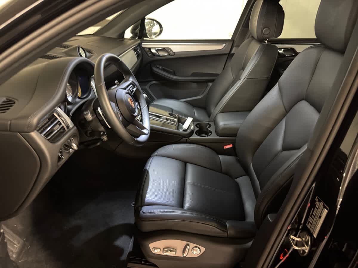 new 2025 Porsche Macan car
