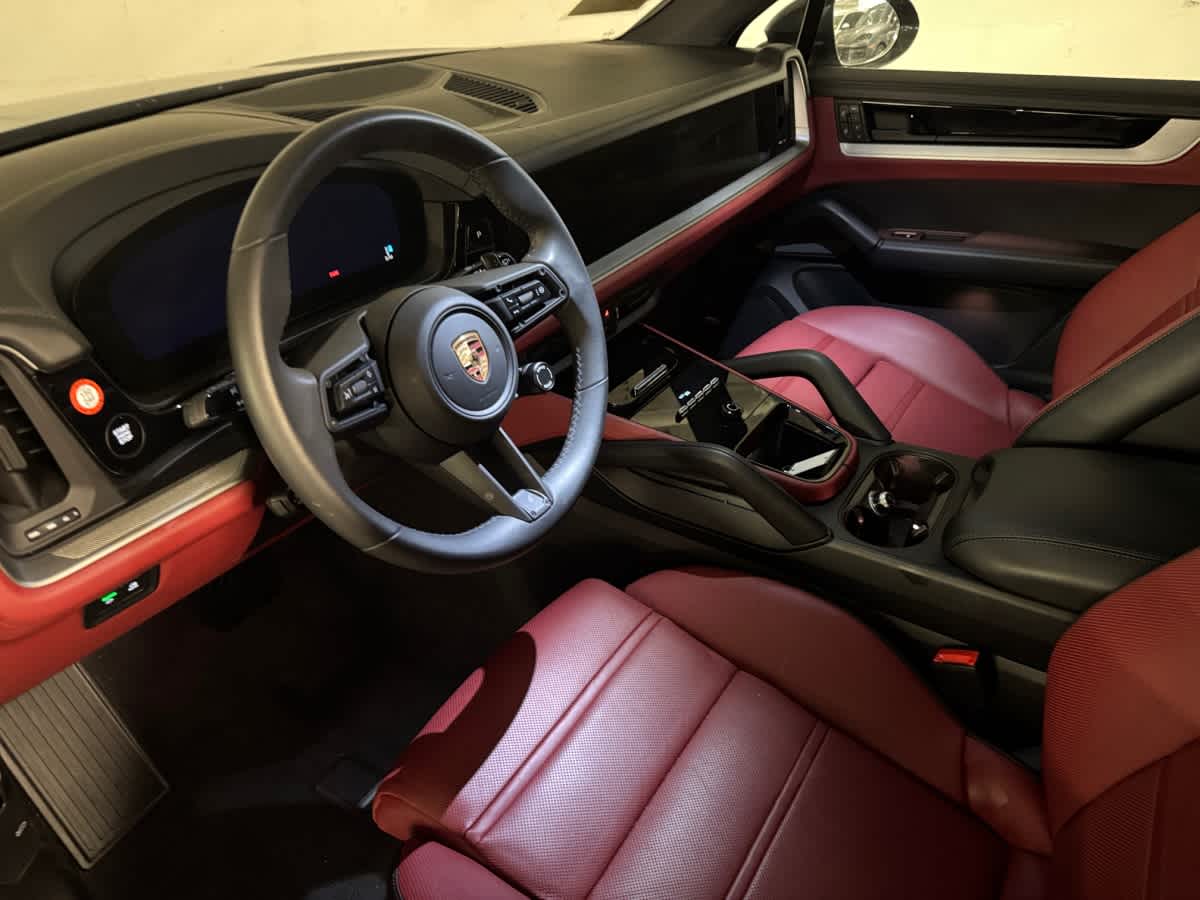 new 2025 Porsche Cayenne car