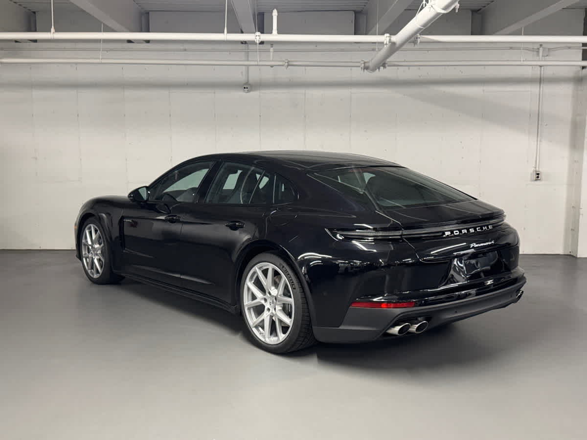 new 2026 Porsche Panamera car