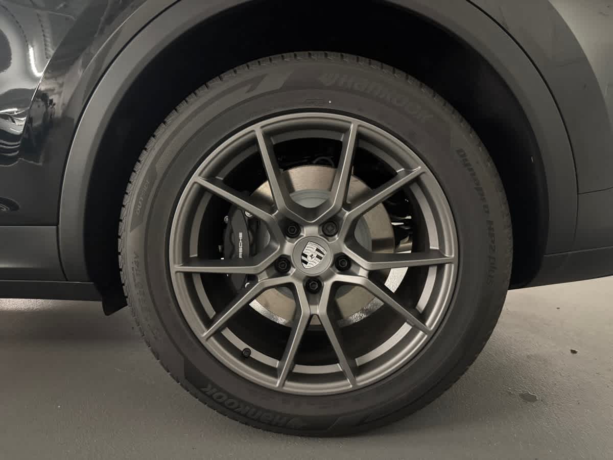 new 2026 Porsche Cayenne car