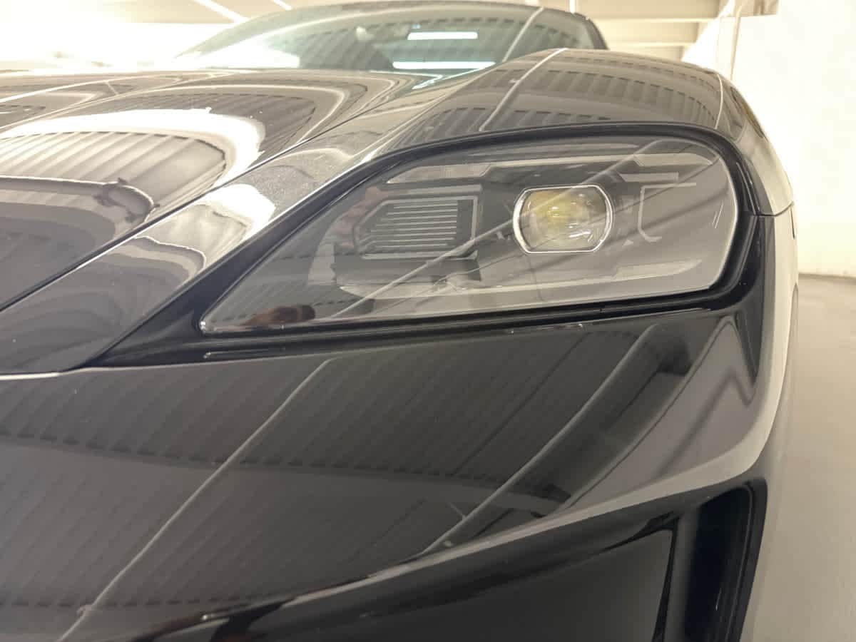 new 2025 Porsche Taycan car