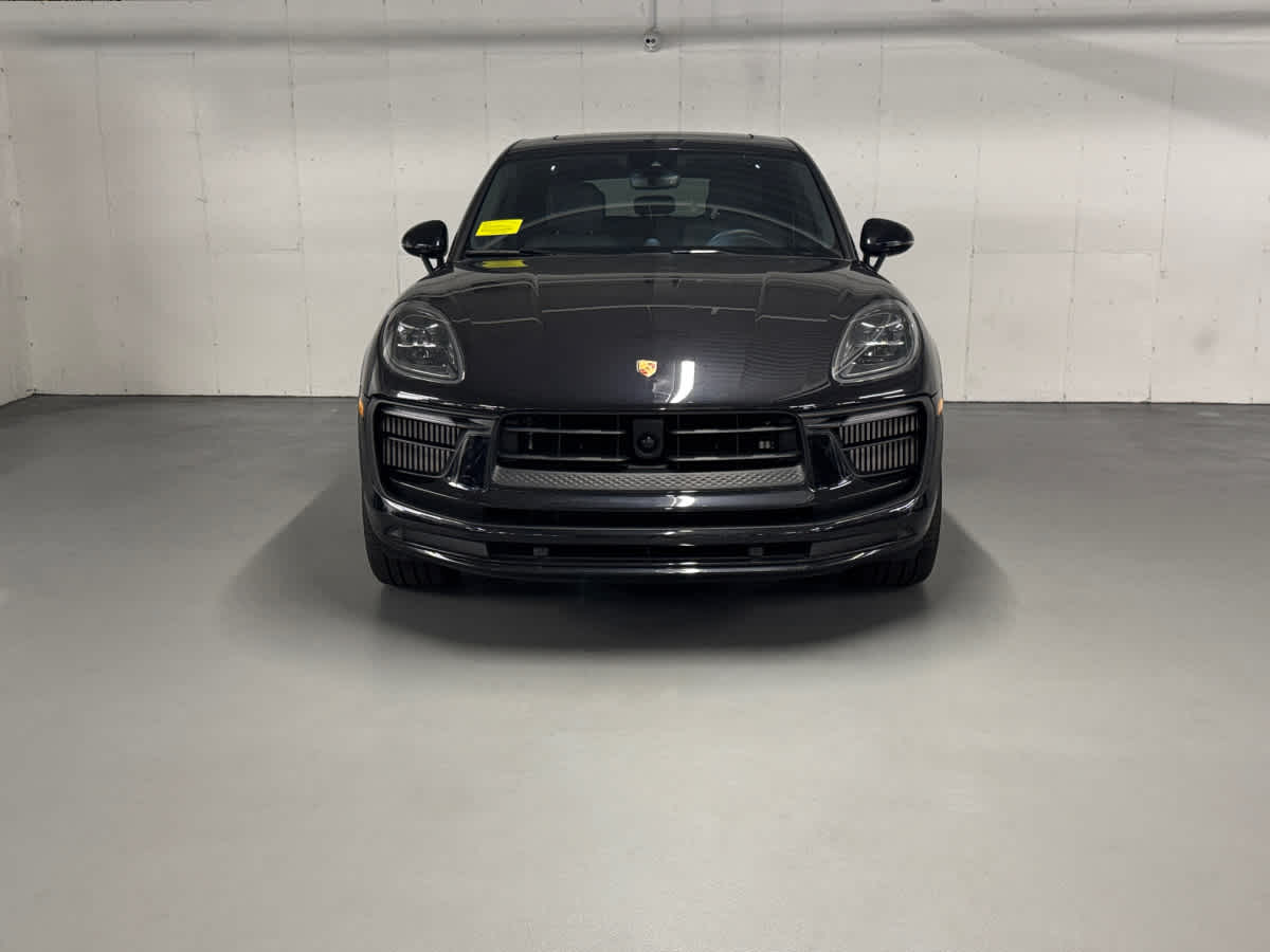 new 2025 Porsche Macan car