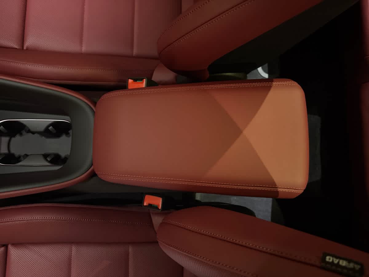 new 2025 Porsche Macan car