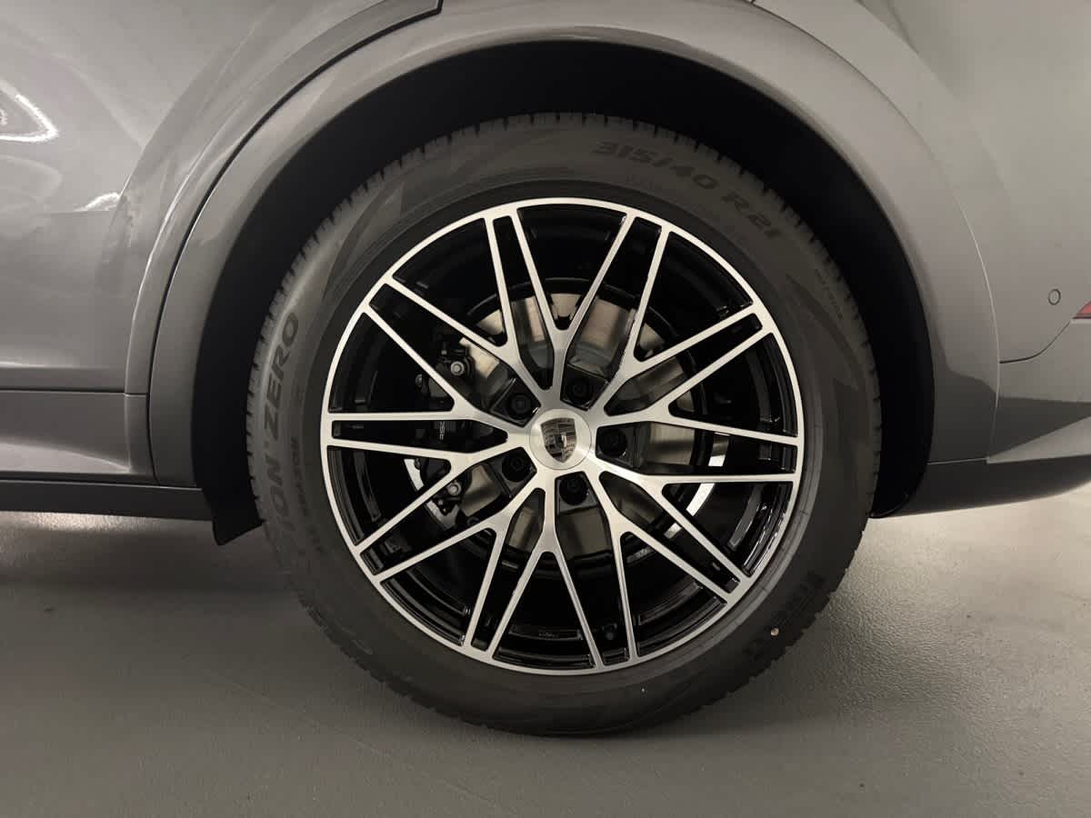 new 2026 Porsche Cayenne car