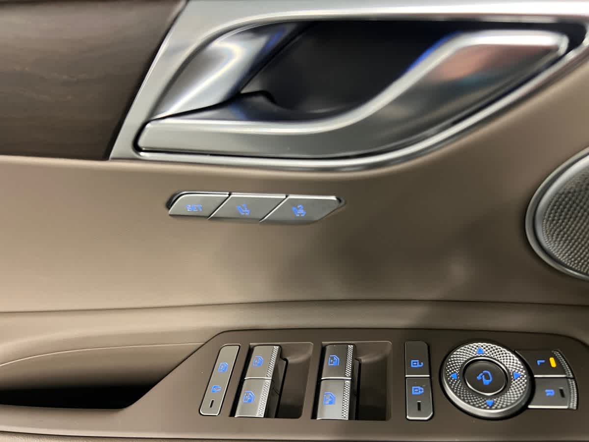 used 2022 Genesis GV80 car, priced at $41,997