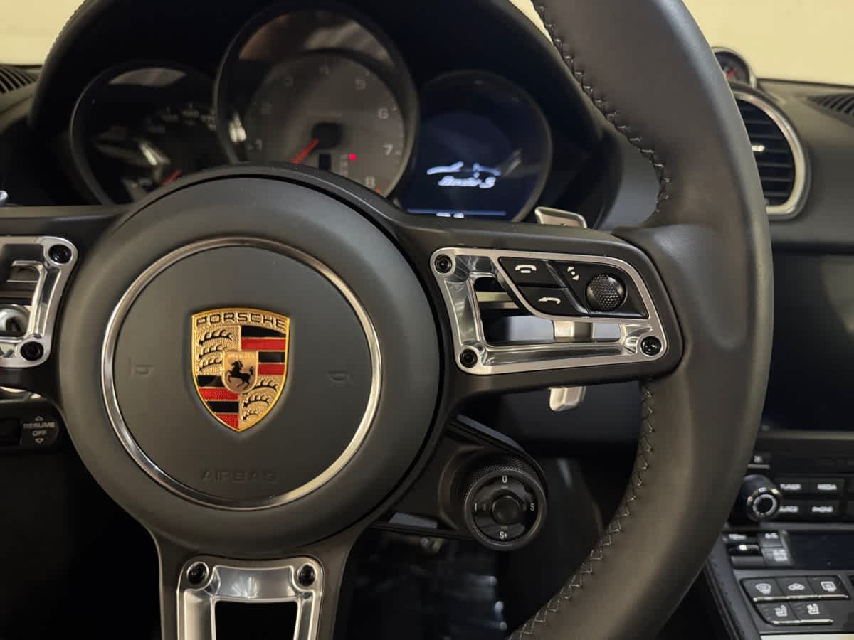 new 2024 Porsche 718 Boxster car