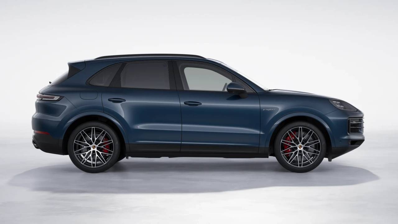 new 2026 Porsche Cayenne S E-Hybrid car