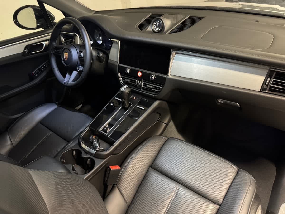 new 2025 Porsche Macan car