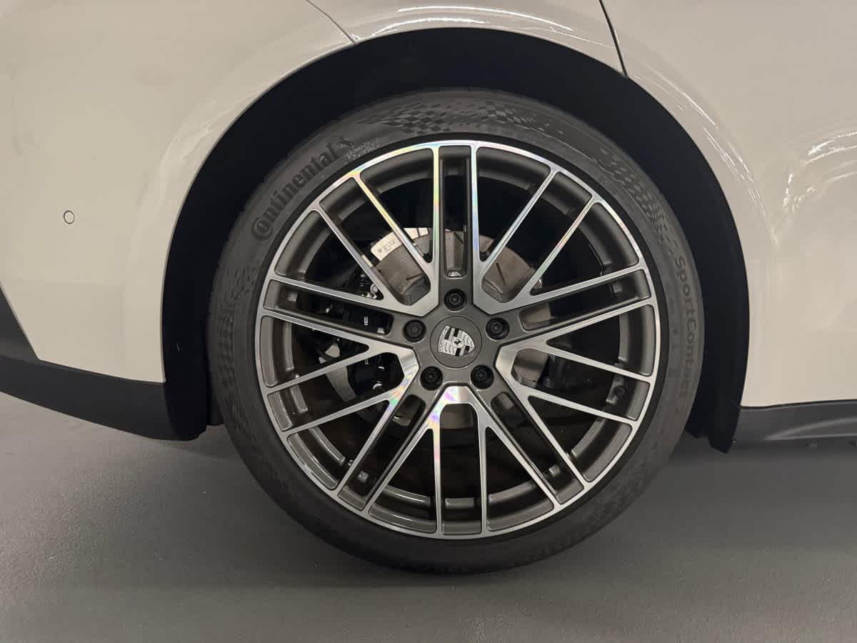new 2025 Porsche Panamera car