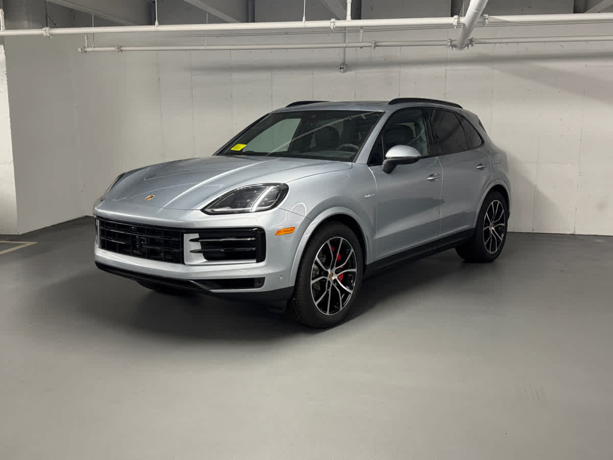 new 2025 Porsche Cayenne car