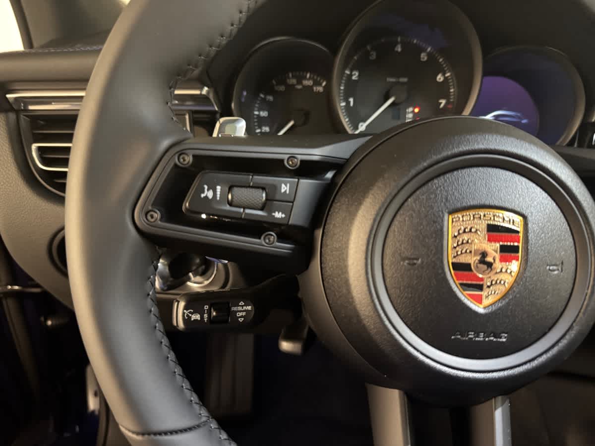 new 2025 Porsche Macan car