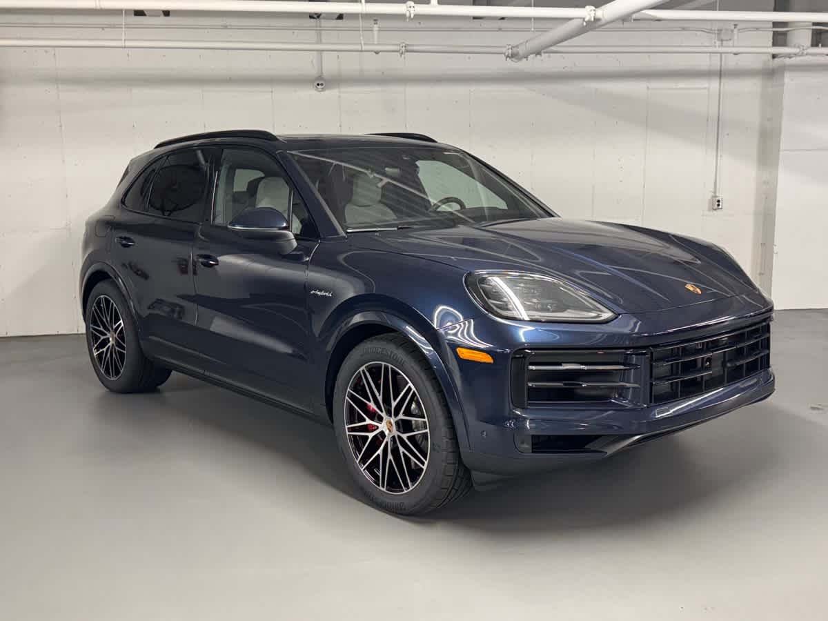 new 2026 Porsche Cayenne car
