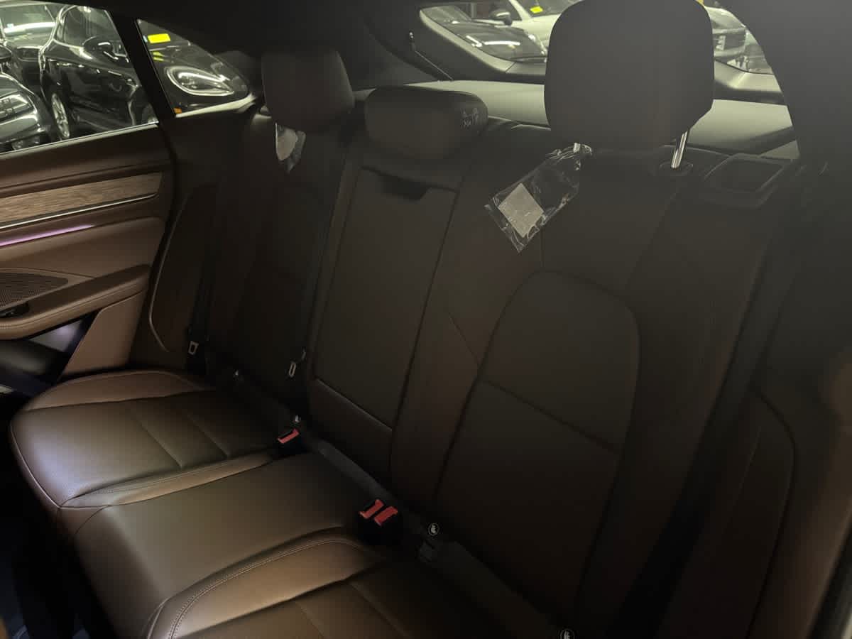 new 2025 Porsche Macan car