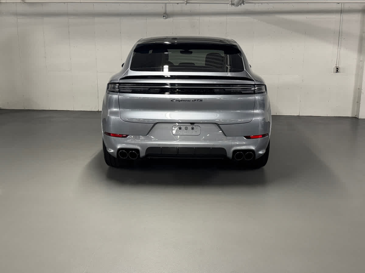 new 2025 Porsche Cayenne car