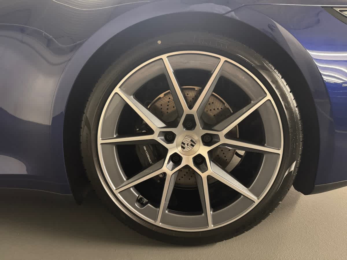new 2025 Porsche 911 car