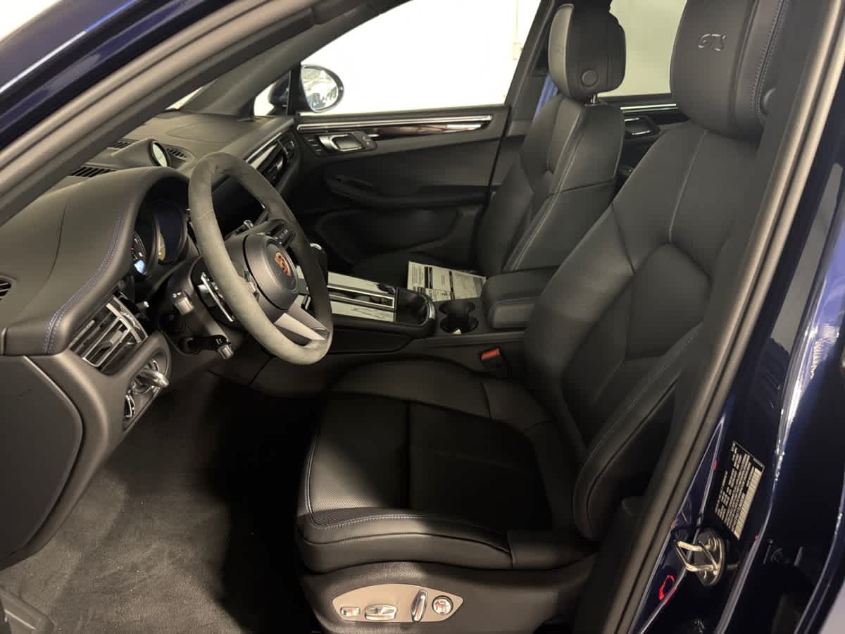 new 2026 Porsche Macan car