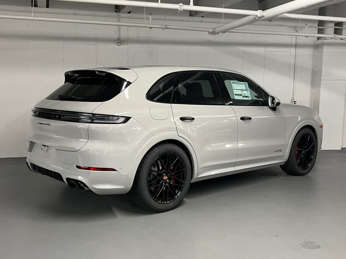 new 2026 Porsche Cayenne car