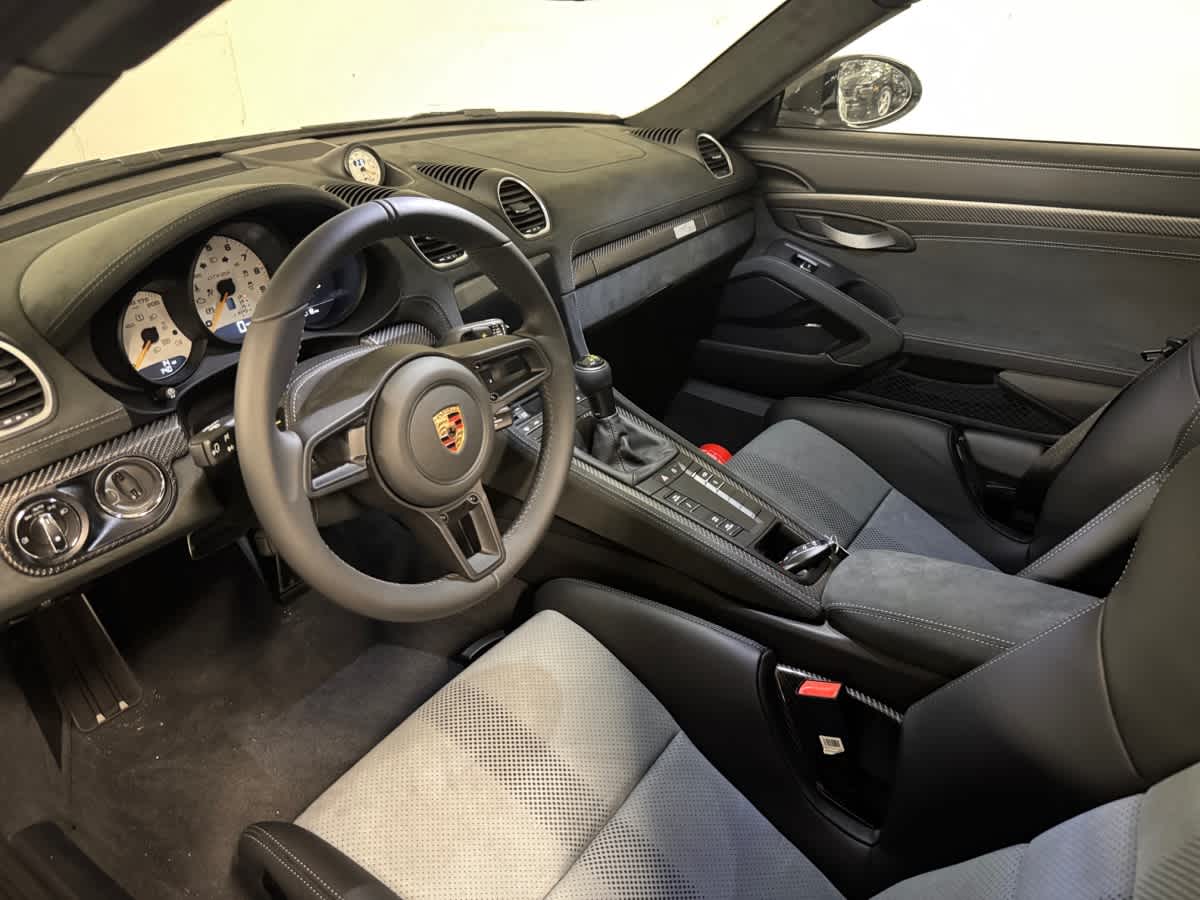 new 2025 Porsche 718 Cayman car