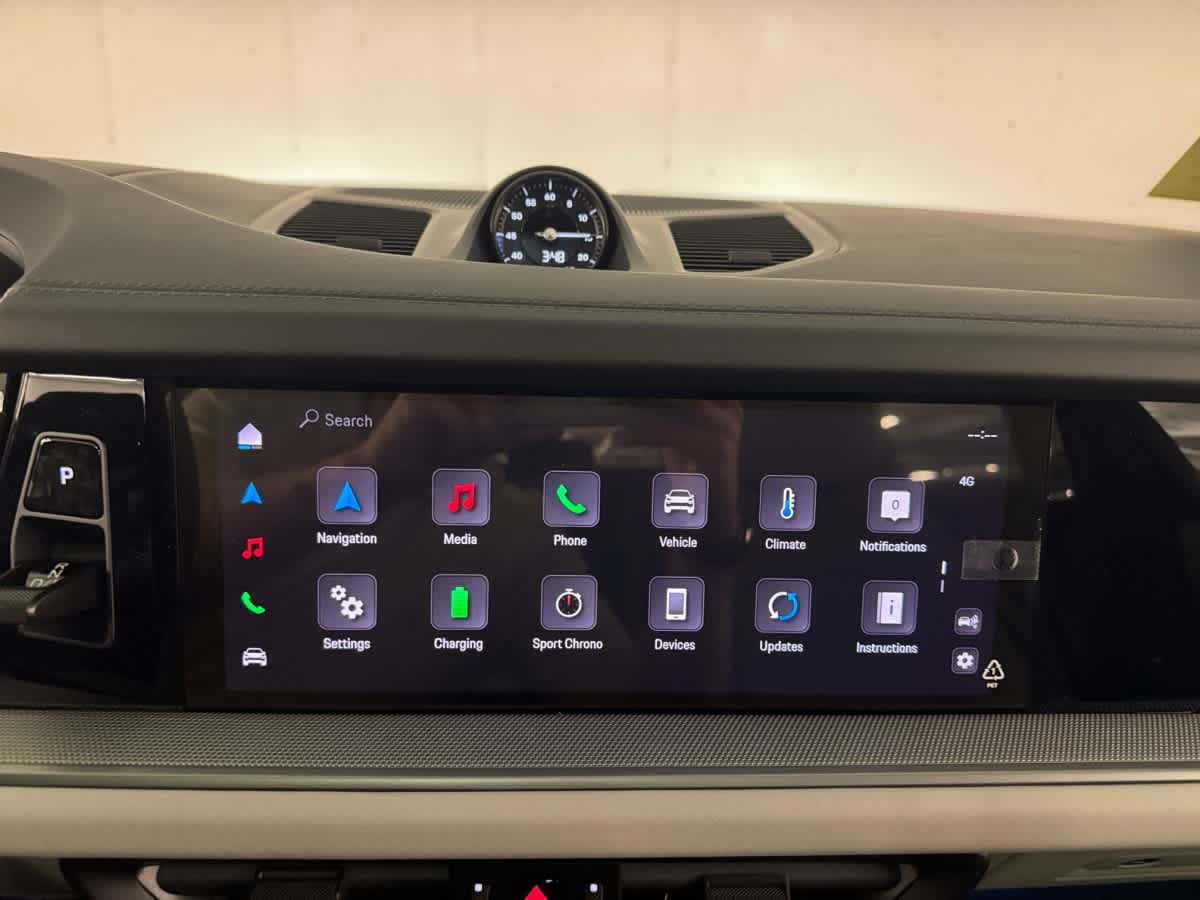 new 2025 Porsche Cayenne car