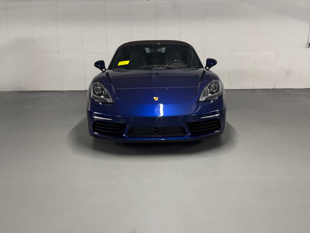 new 2024 Porsche 718 Boxster car