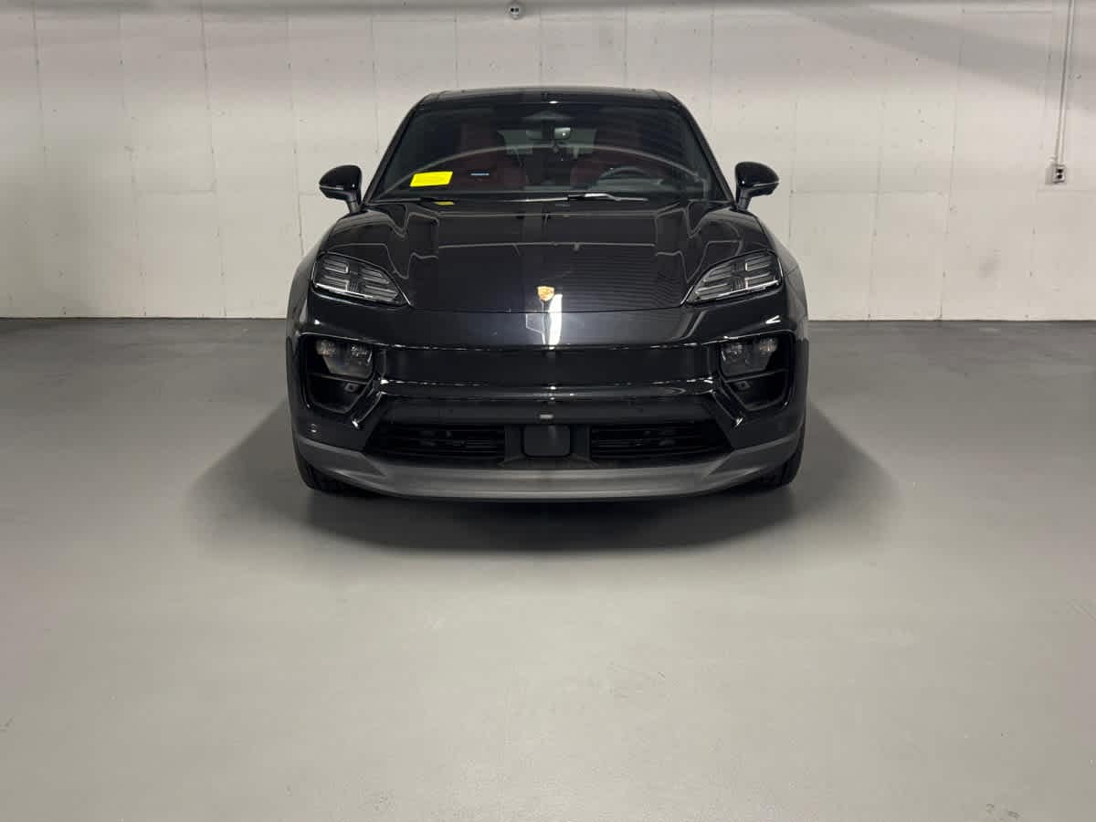 new 2025 Porsche Macan car