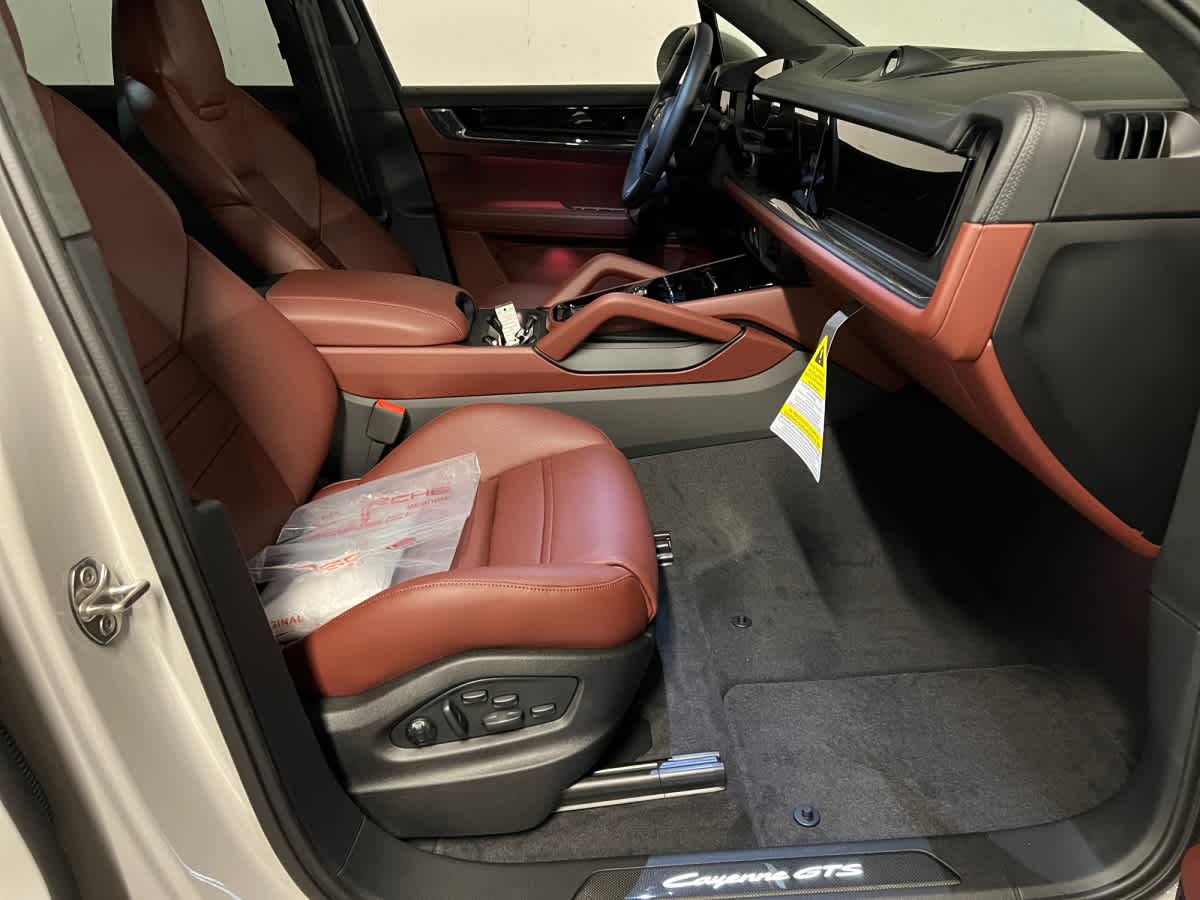 new 2026 Porsche Cayenne car