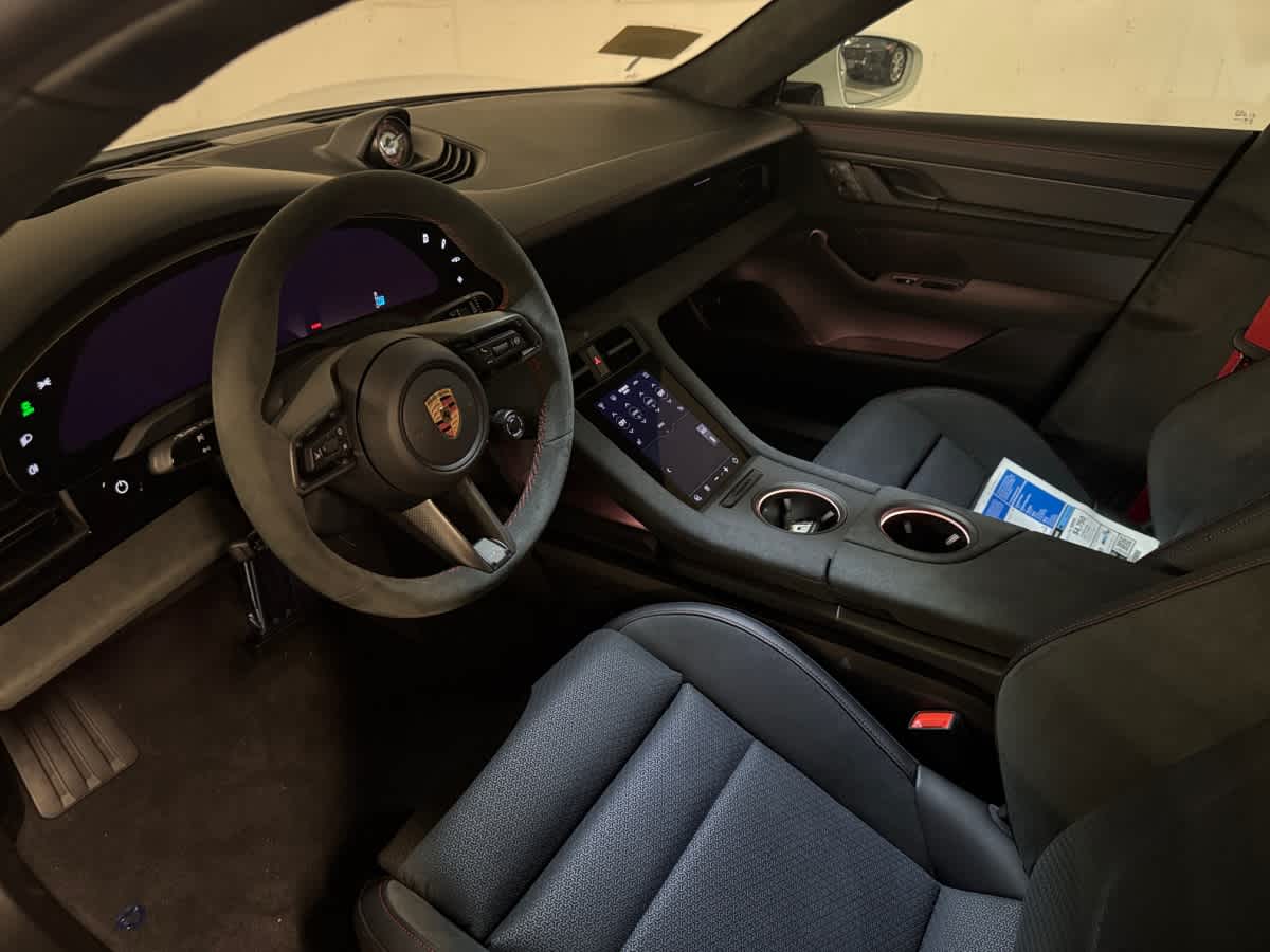 new 2025 Porsche Taycan car