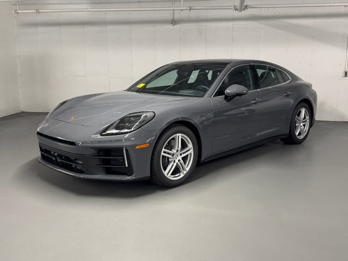 new 2025 Porsche Panamera car