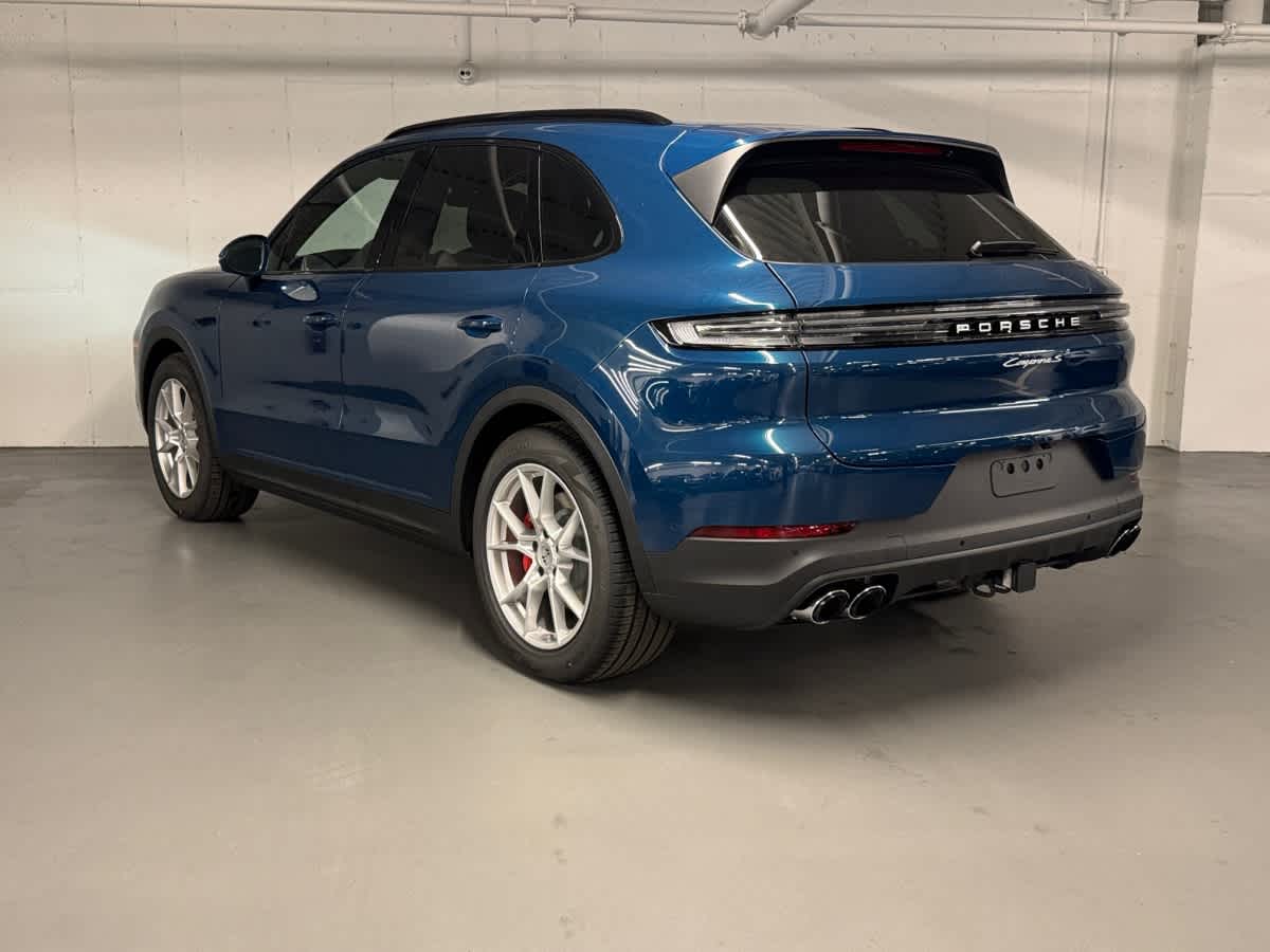 new 2025 Porsche Cayenne car