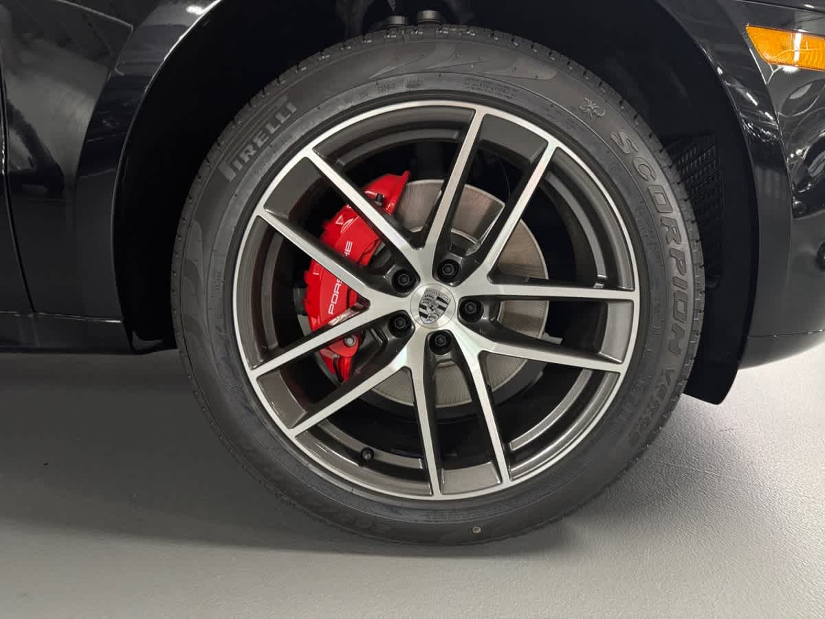 new 2025 Porsche Macan car