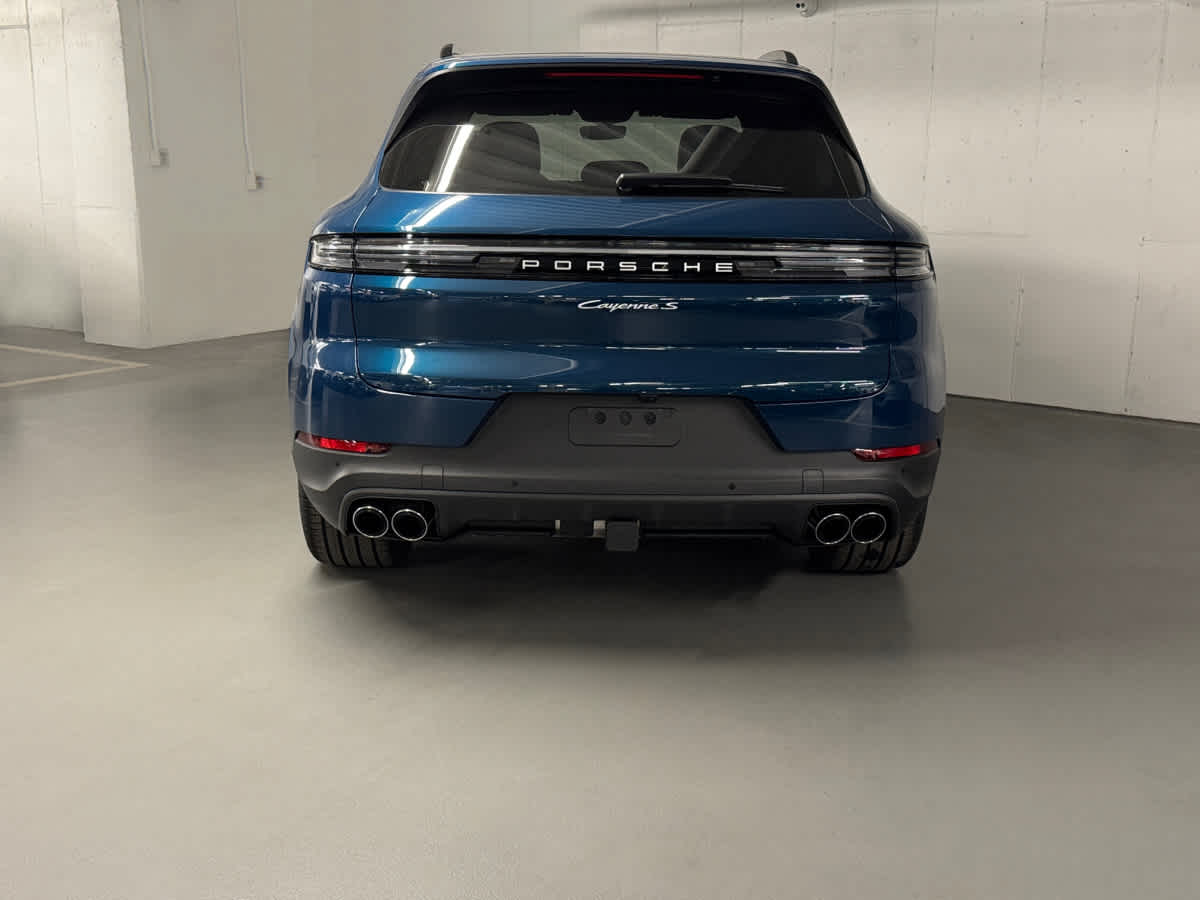 new 2025 Porsche Cayenne car