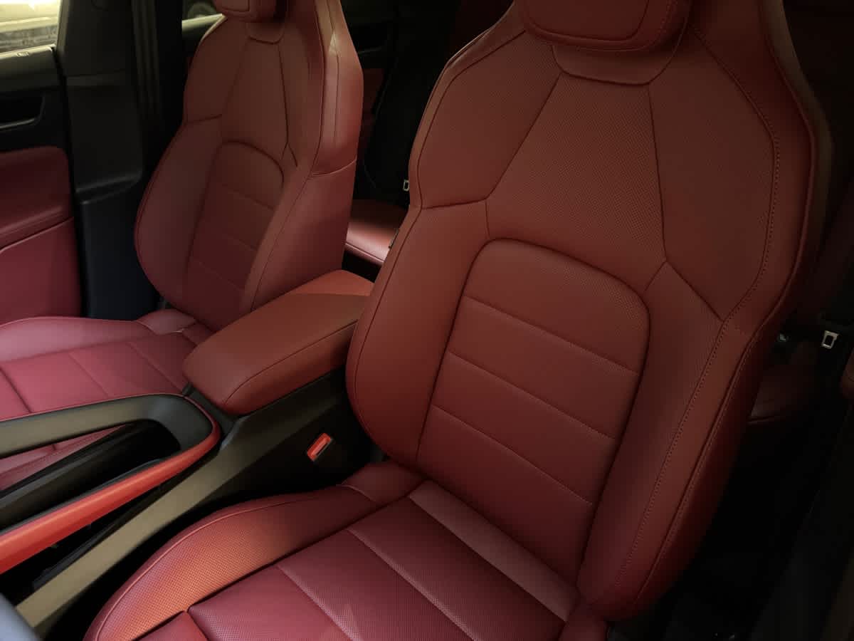 new 2025 Porsche Macan car