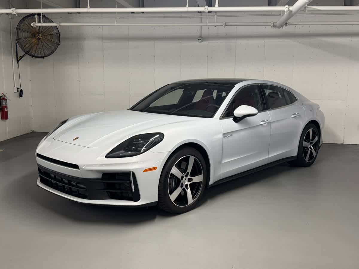 new 2025 Porsche Panamera car