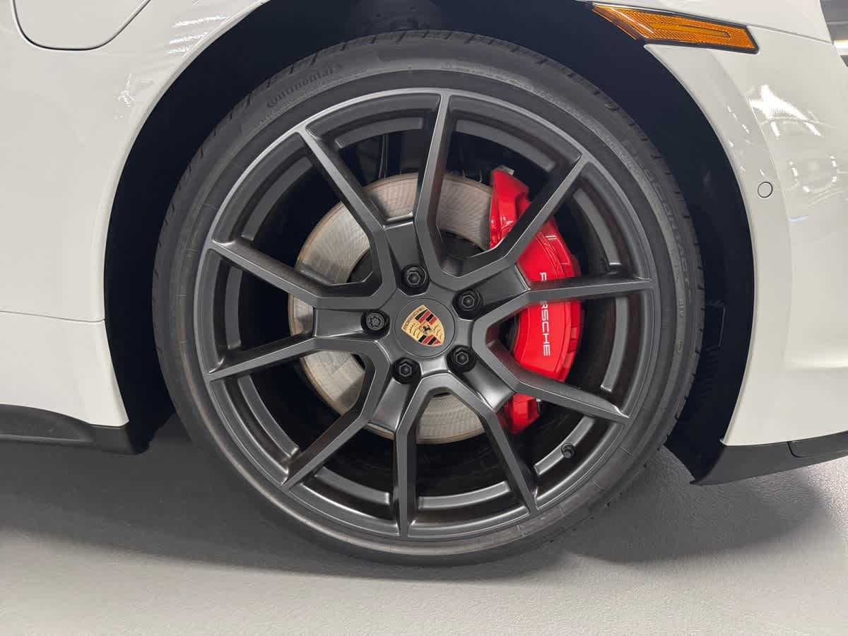 new 2025 Porsche Taycan car