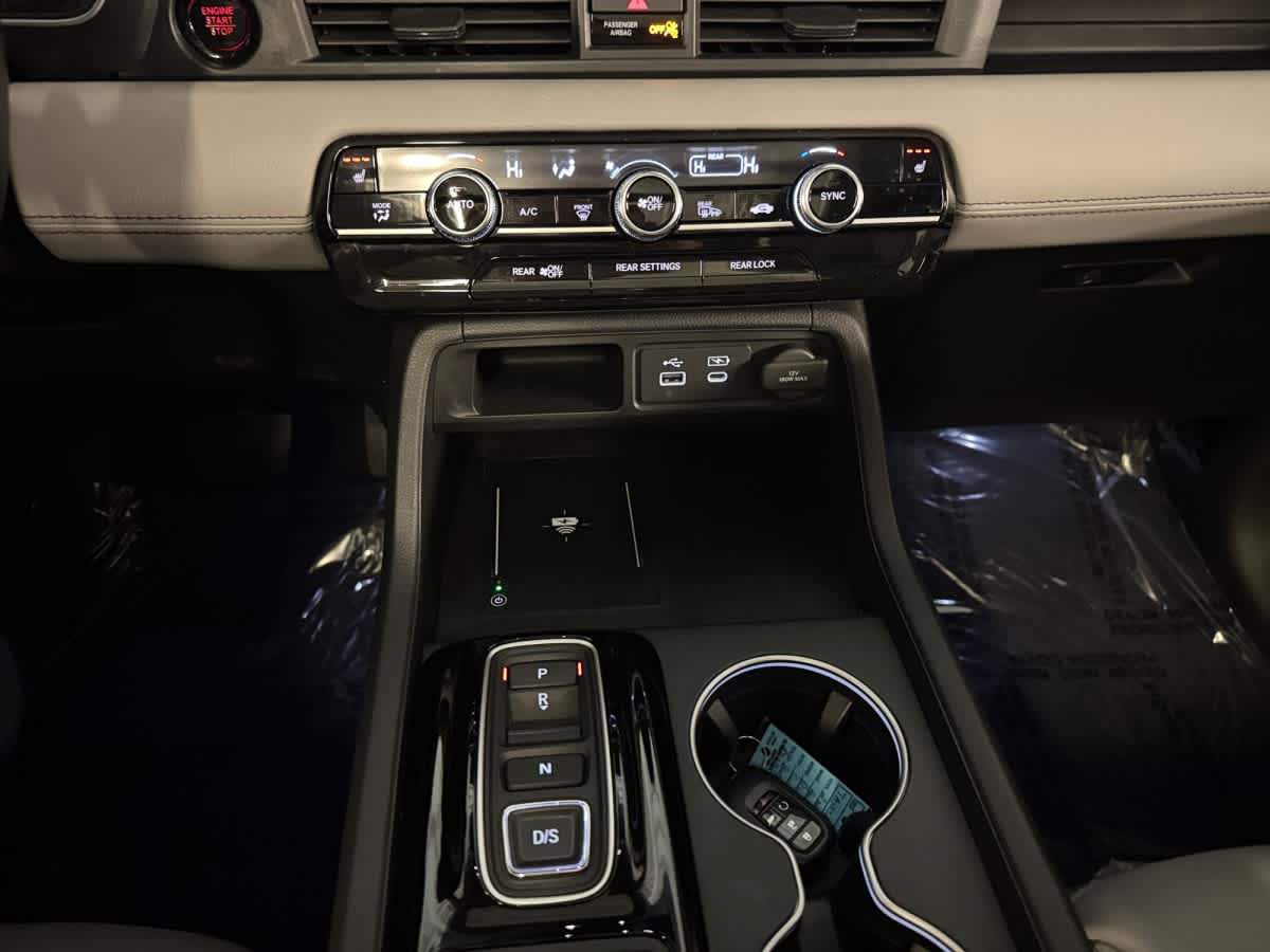 used 2023 Honda Pilot car, priced at $37,997